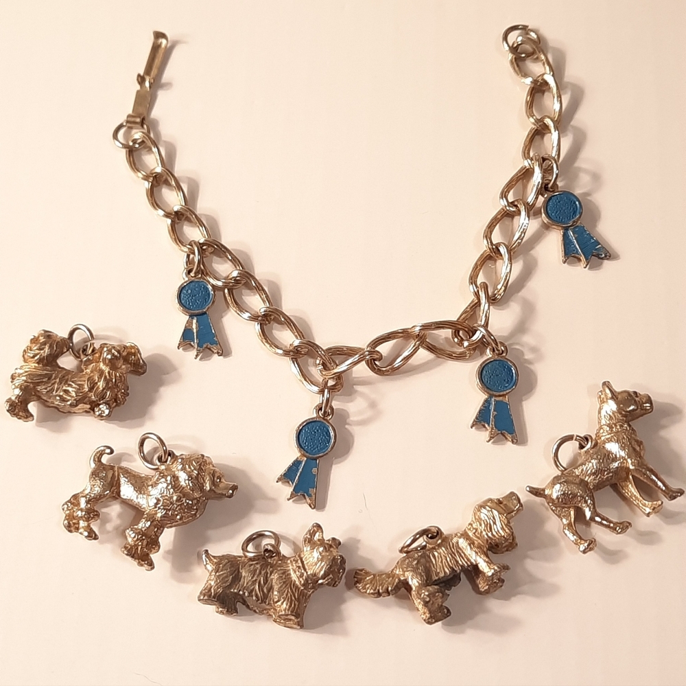 Vintage Gun Tone Bracelet With Variety Dogs Charm